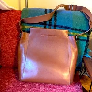 The Form Bag, Everlane